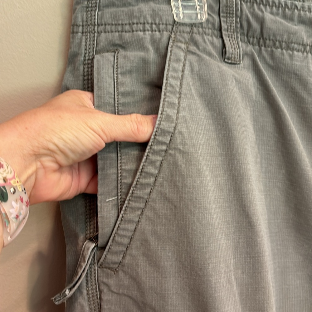 LL Bean Allagash Cargo Pants
Natural Fit Men's 35 x 32 Unisex Gender Neutral - Picture 4 of 14